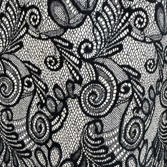 Bill Blass New York, black/ivory lace high waisted skirt with pockets, size 10 - Picture 6 of 12